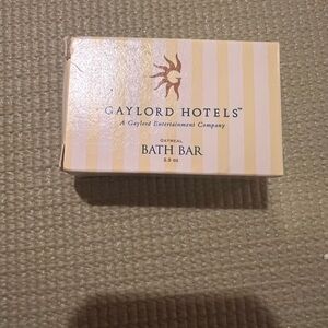 GAYLORD PALMS OATMEAL BAR SOAP- 2011- ORLANDO LOCATION- NEW